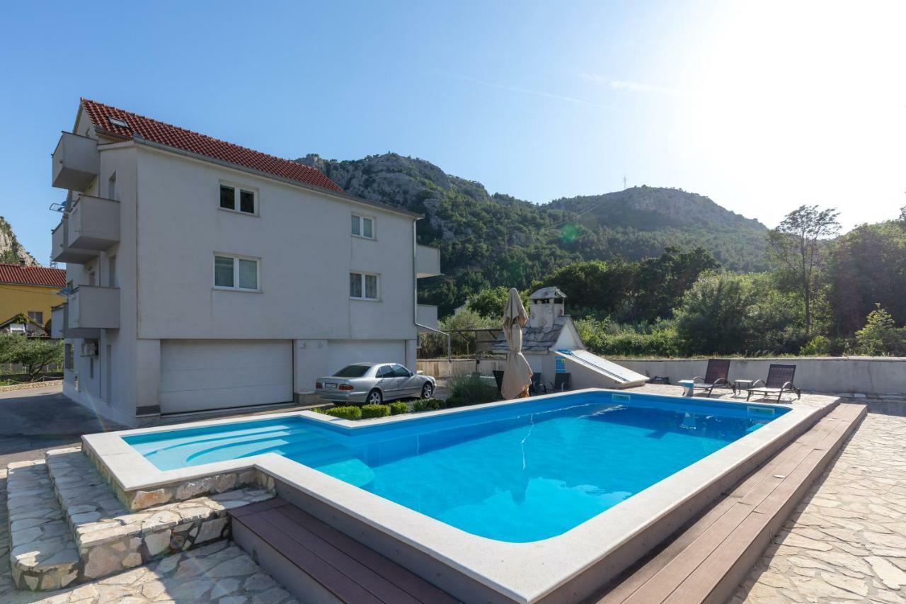 Apartments Bubalo Omiš Eksteriør bilde