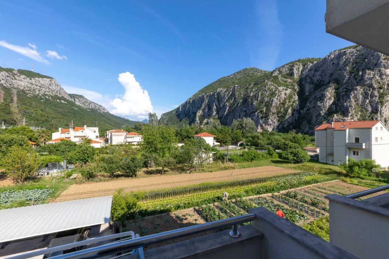 Apartments Bubalo Omiš Eksteriør bilde