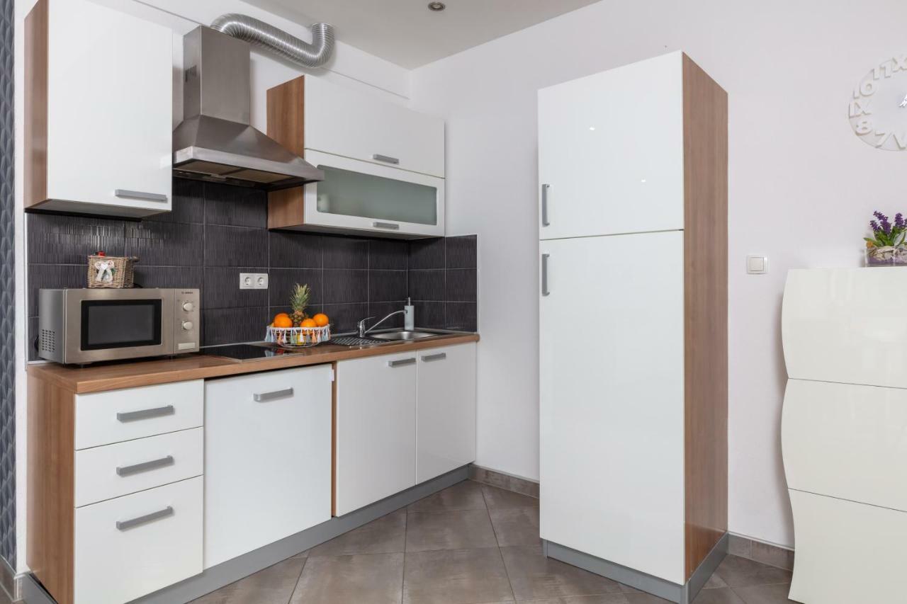 Apartments Bubalo Omiš Eksteriør bilde
