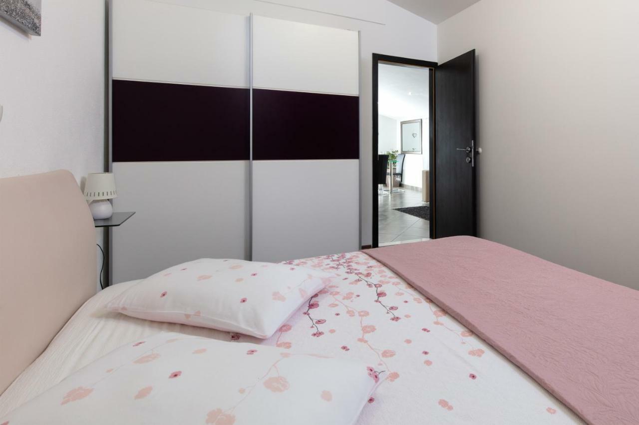 Apartments Bubalo Omiš Eksteriør bilde
