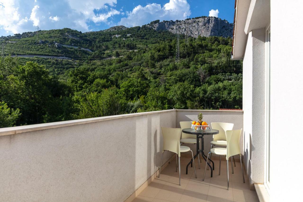 Apartments Bubalo Omiš Eksteriør bilde