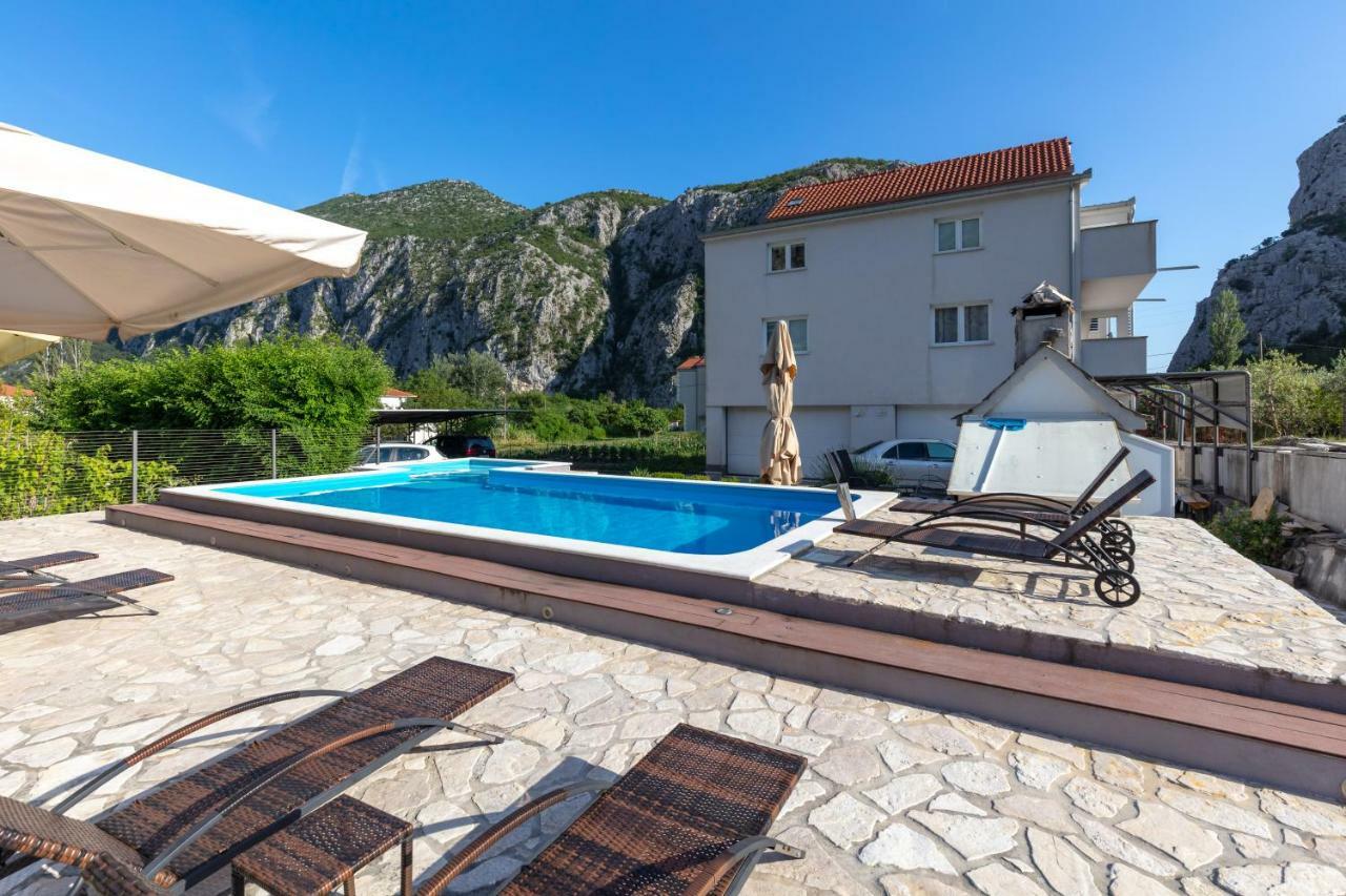 Apartments Bubalo Omiš Eksteriør bilde
