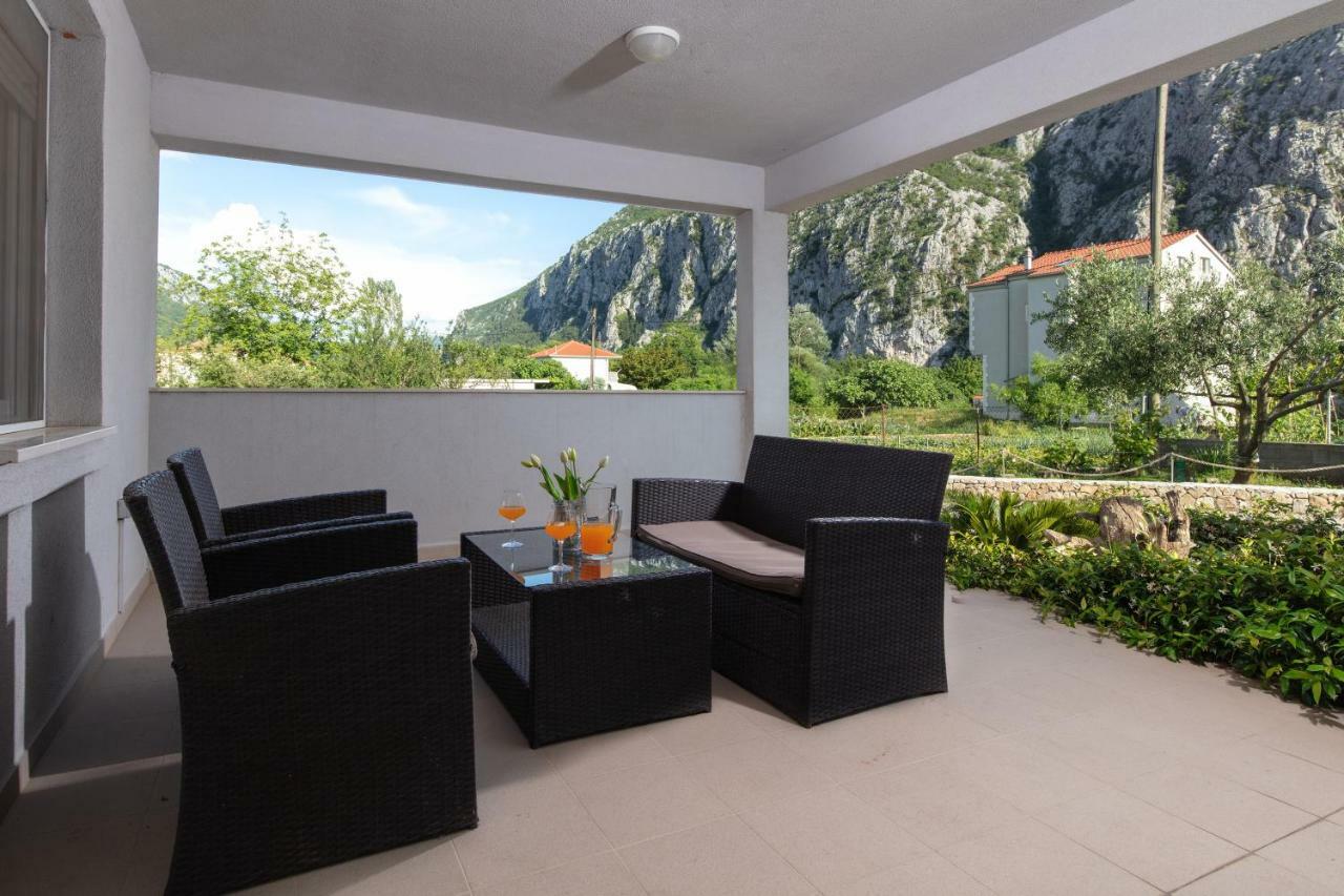 Apartments Bubalo Omiš Eksteriør bilde