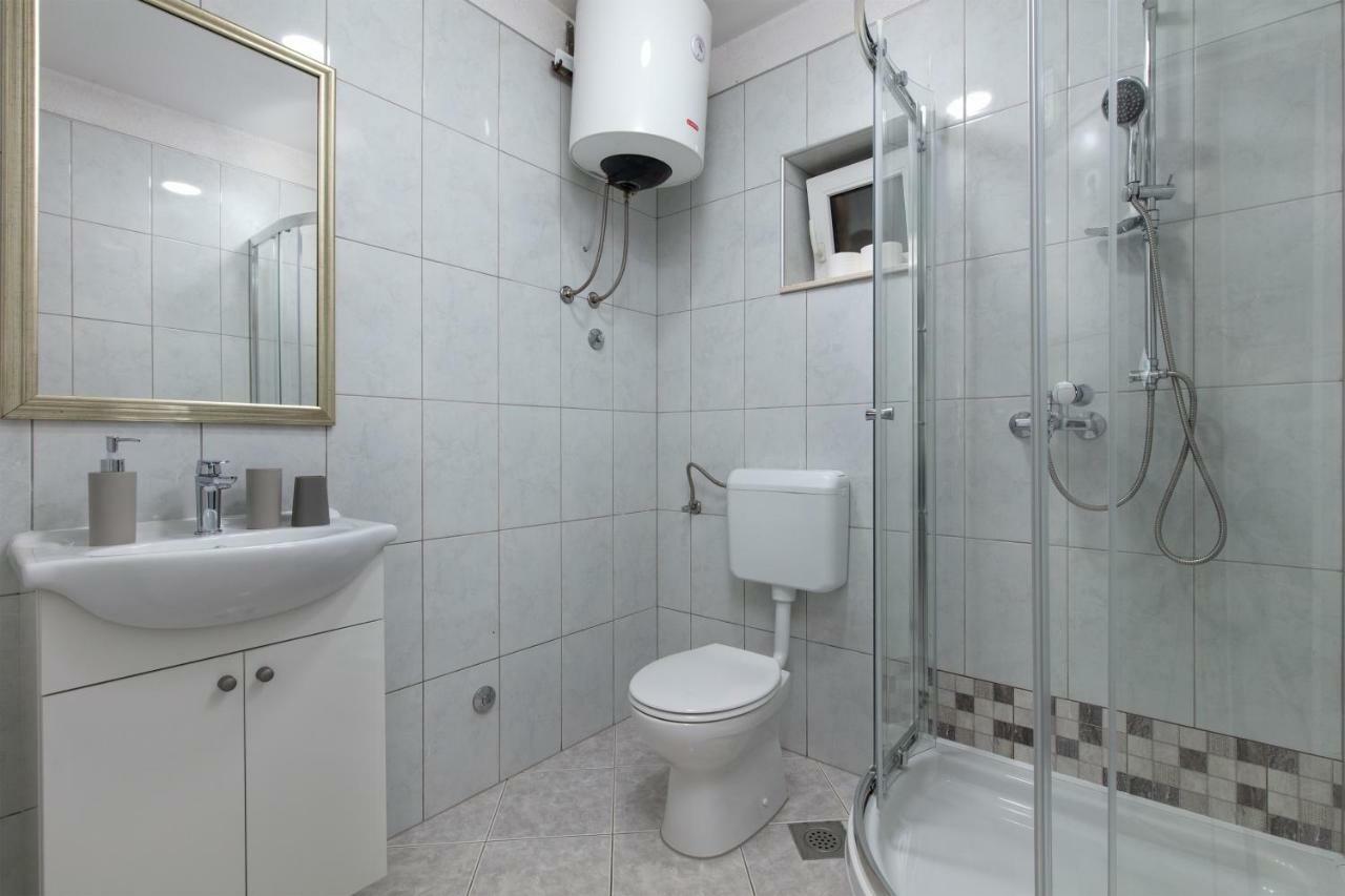 Apartments Bubalo Omiš Eksteriør bilde